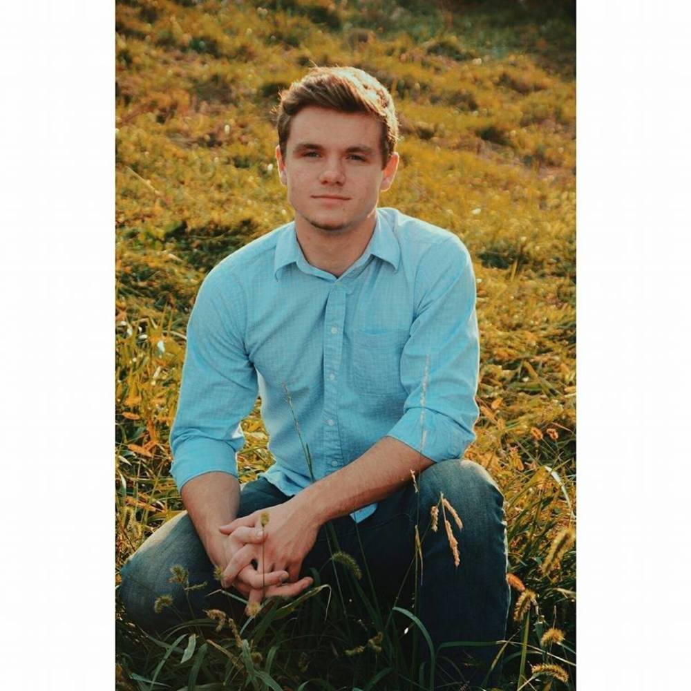 Meet your Posher, Elijah
